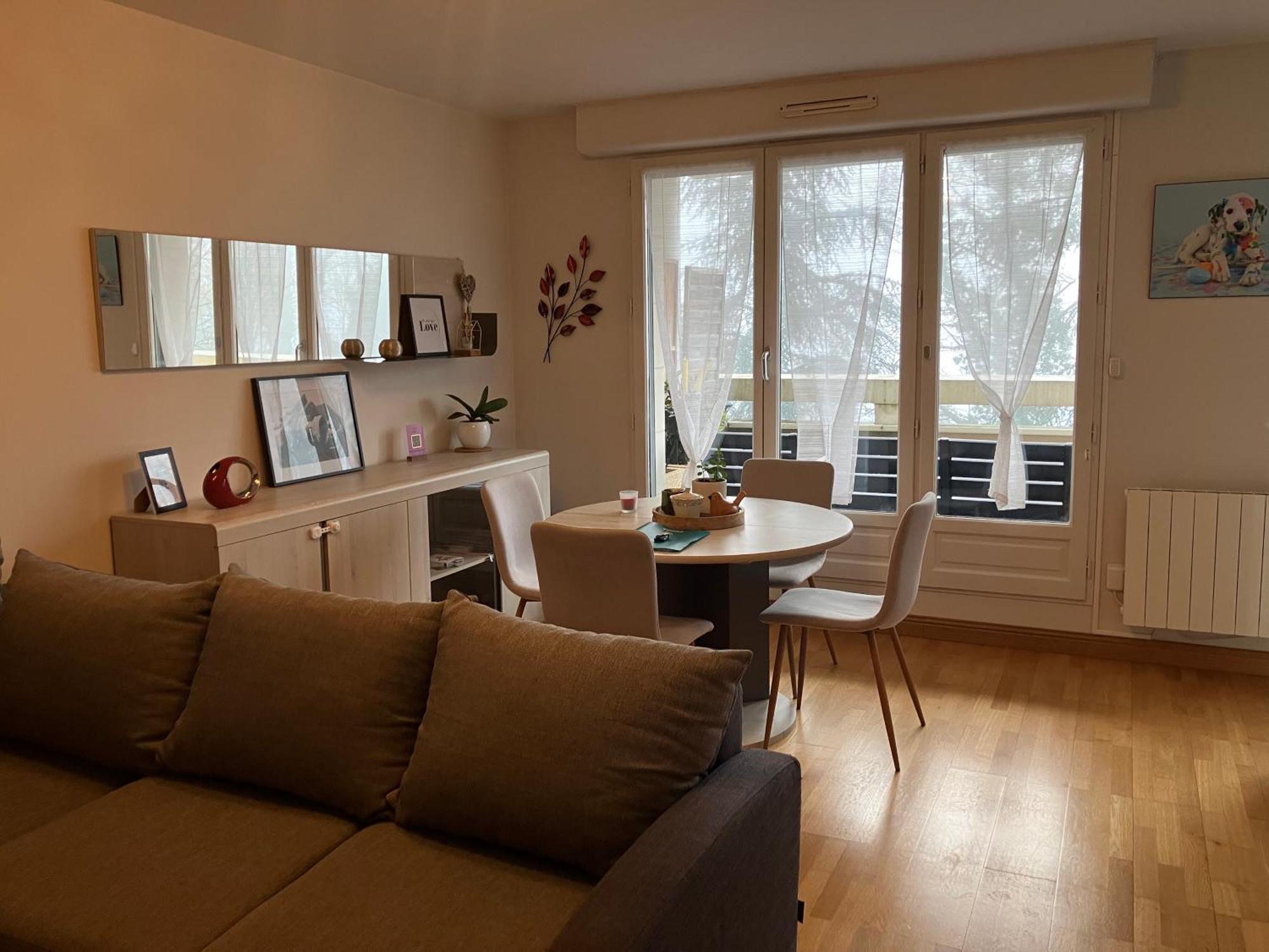 Appartement Avec Parking & Linge Inclus & Local Velos Blois Ngoại thất bức ảnh
