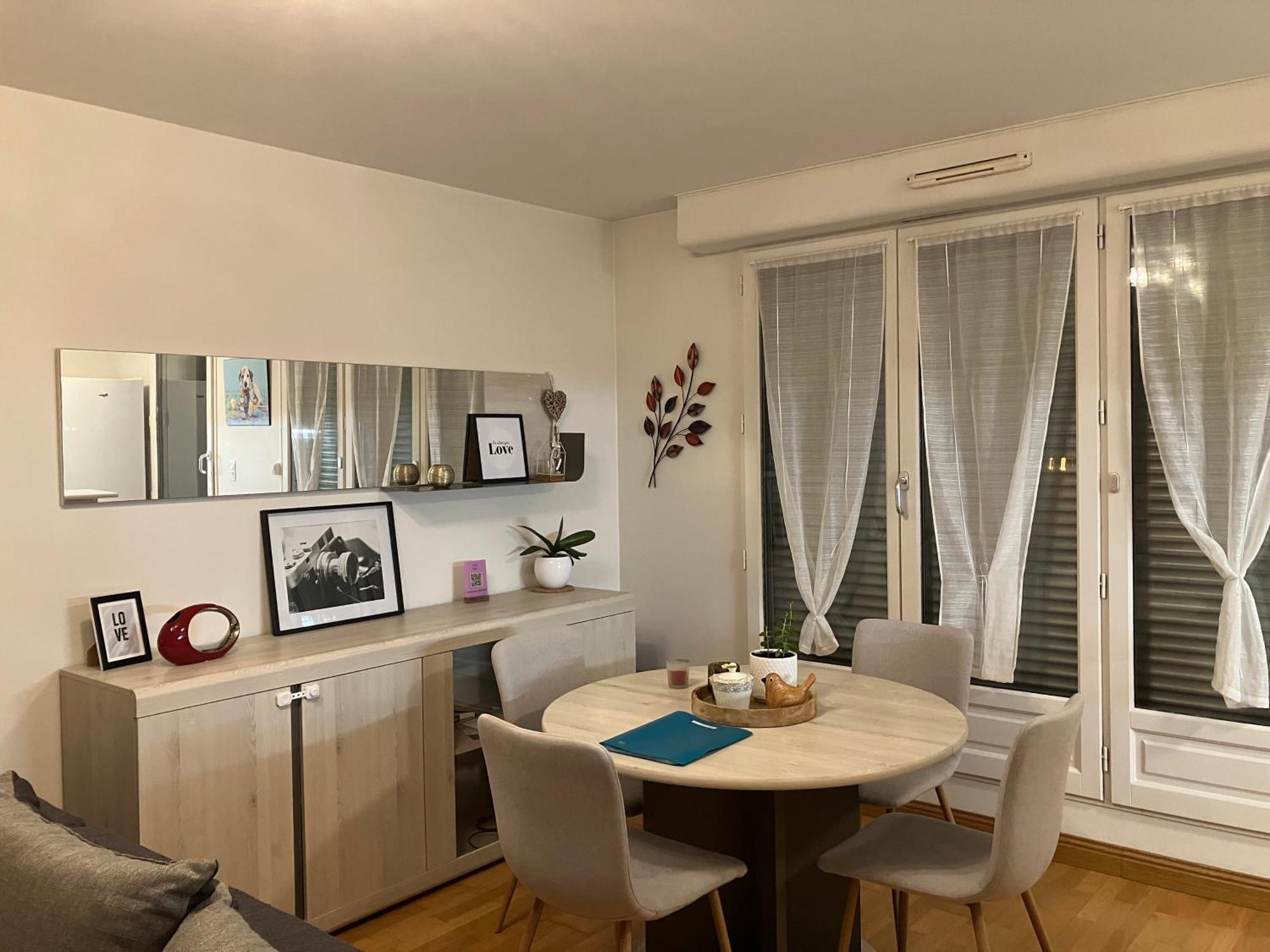 Appartement Avec Parking & Linge Inclus & Local Velos Blois Ngoại thất bức ảnh